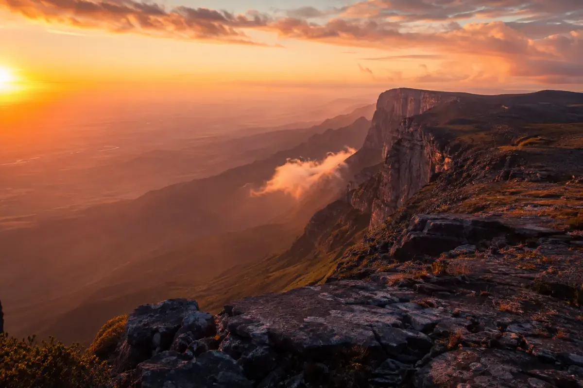 Sunset over the plains seen from the Tundavala cliff edge